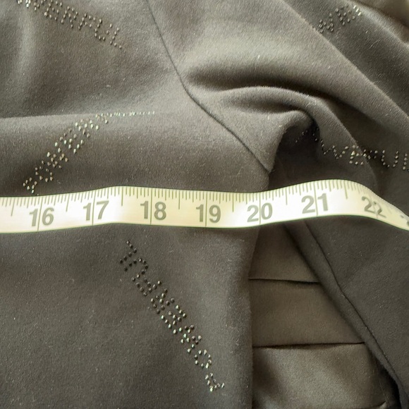 Lala Anthony Women Oversized Black Crewneck POWERFUL Rhinestone Sweatshirt S - Picture 10 of 13